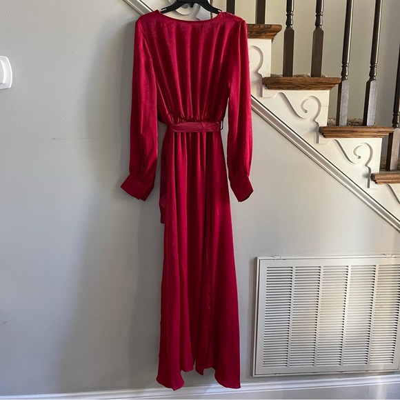 Long Sleeve Belted Maxi Dress - Picture 6 of 7